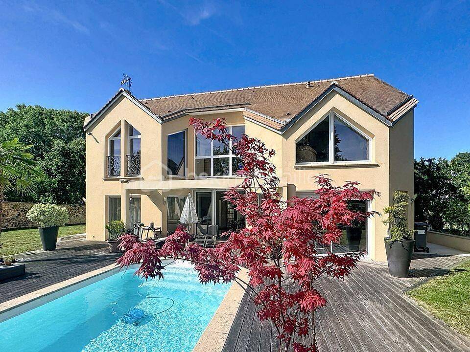 Maison 7 pièces 220 m² · à Brunoy · 220 m² · 895 000 €