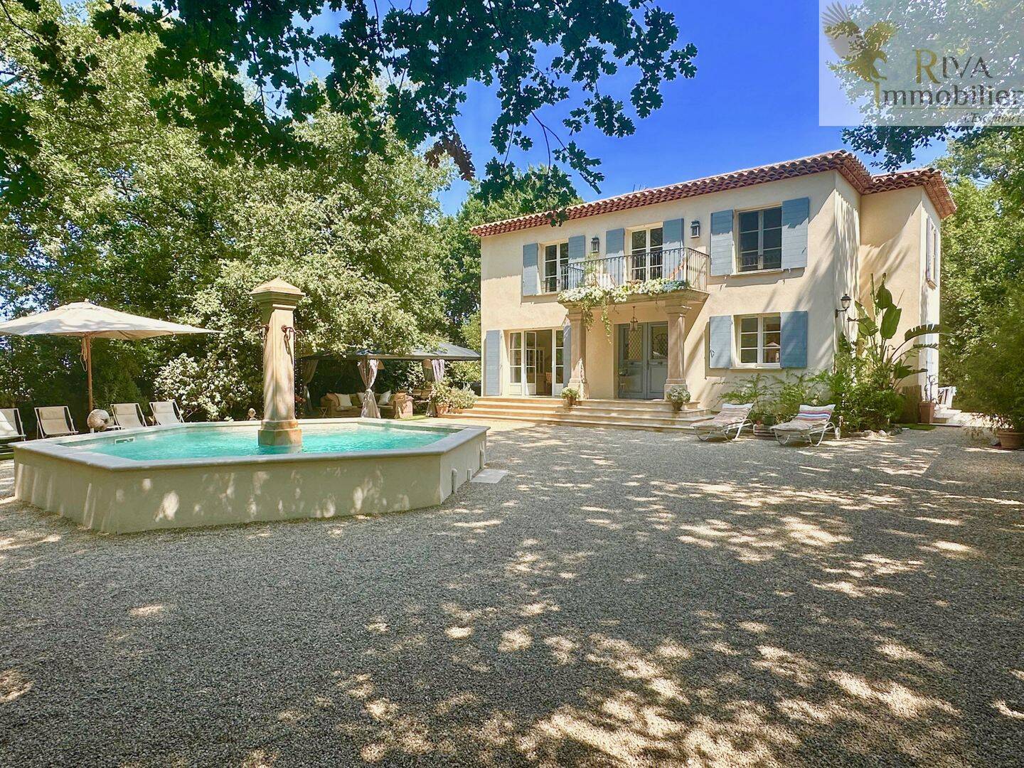 Maison 8 pièces 185 m² · à Six-Fours-les-Plages · 185 m² · 1 404 000 €