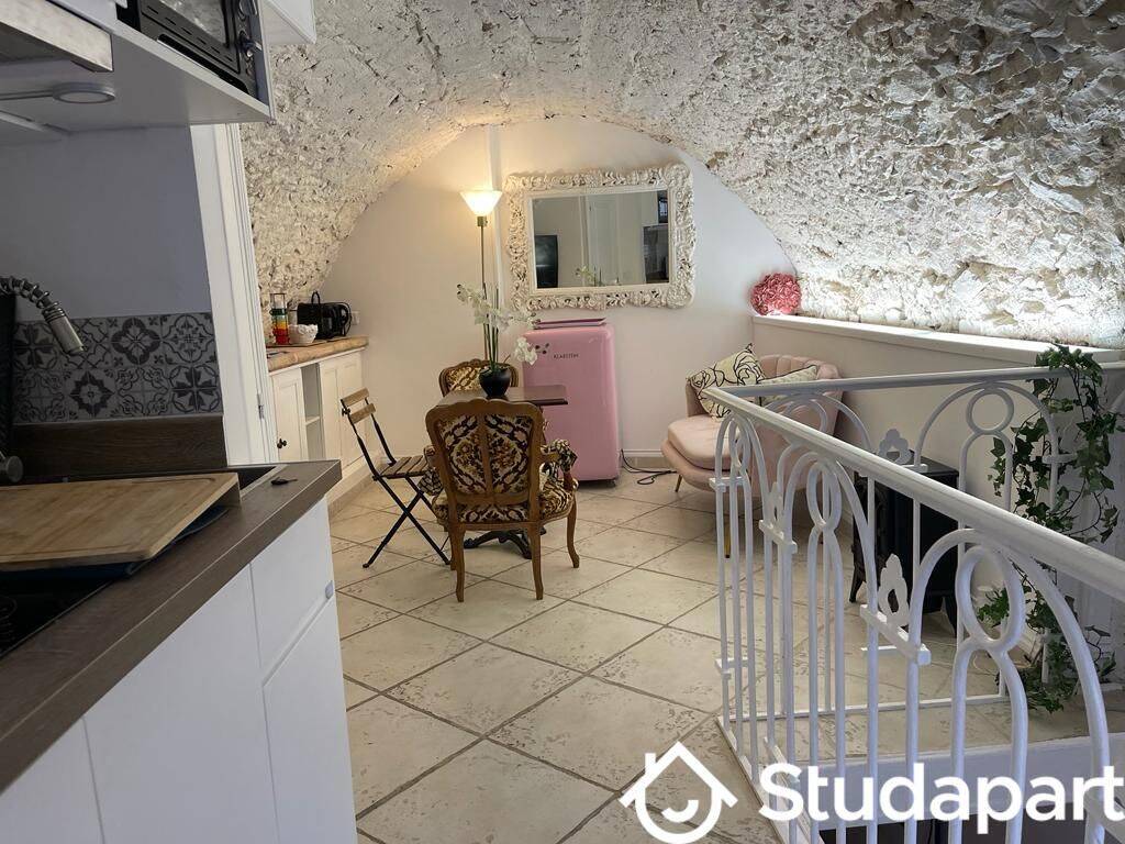 Appartement 2 pièces 35 m² · à Antibes · 35 m² · 1 050 €/mois