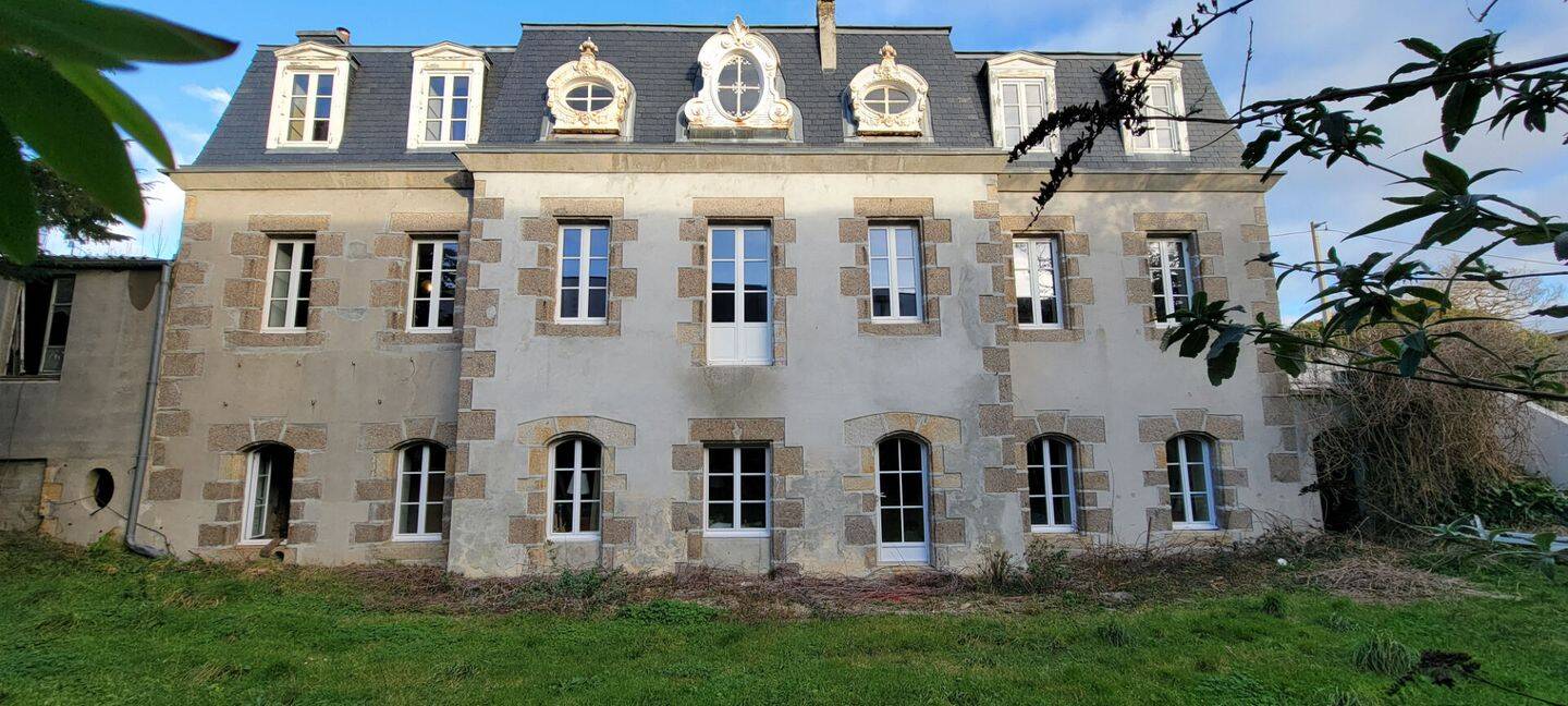 Maison 13 pièces 357 m² · à Brest · 357 m² · 690 000 €