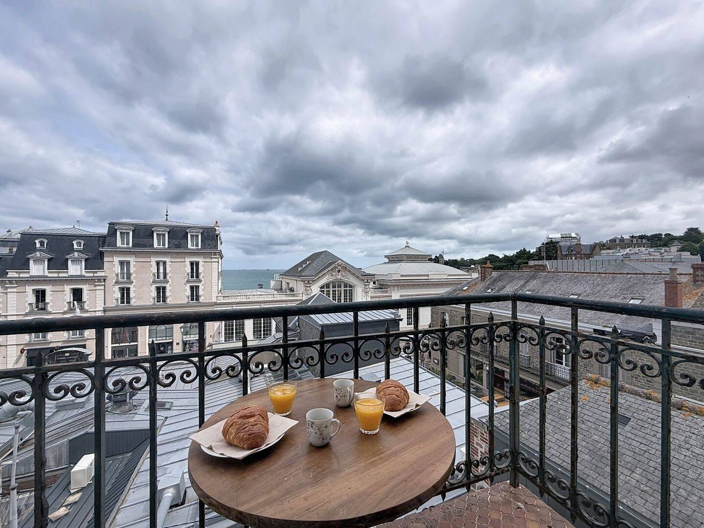 Appartement 5 pièces 99 m² · à Dinard · 99,3 m² · 810 420 €