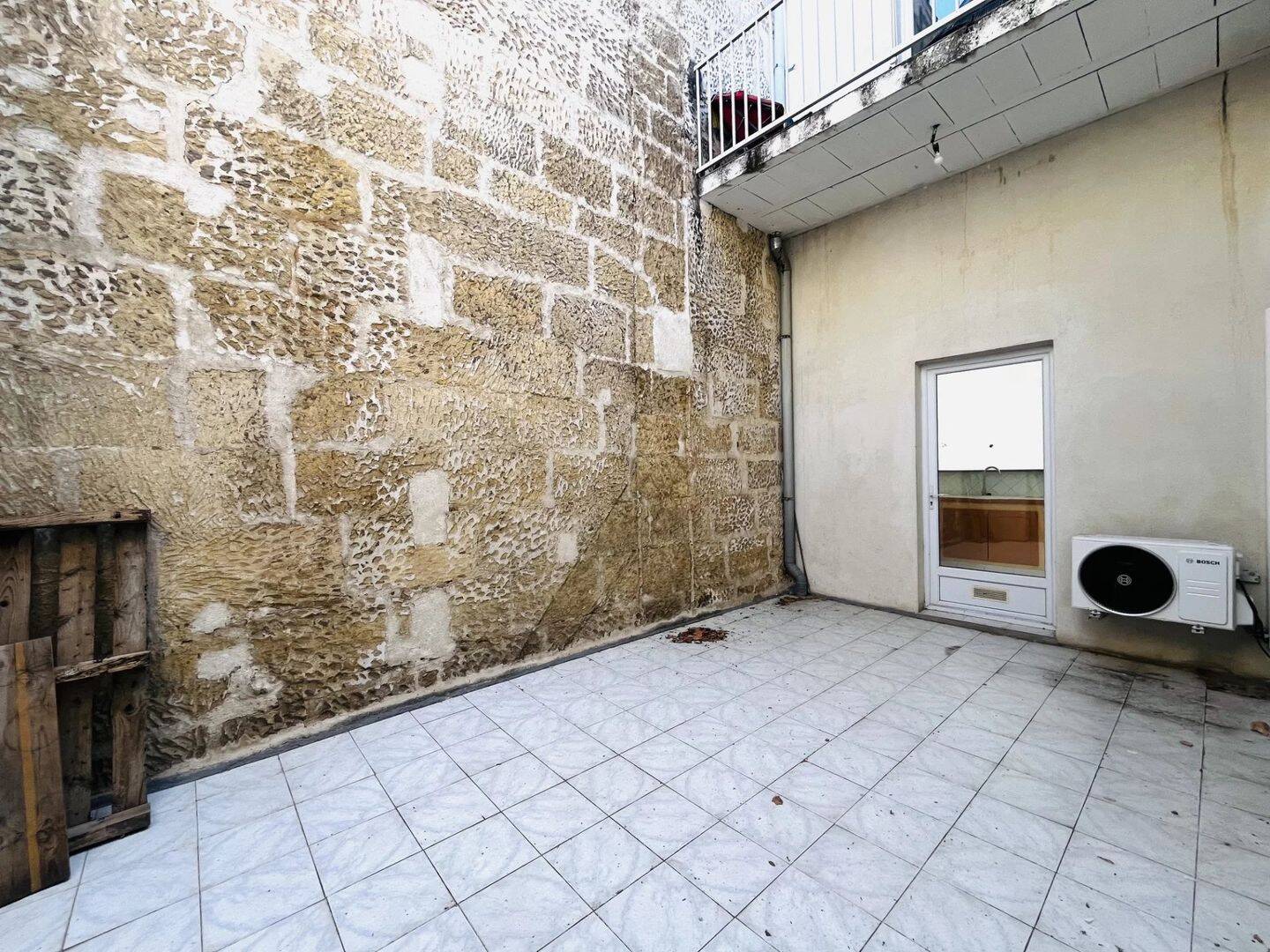 Appartement 3 pièces 71 m² · à Arles · 71 m² · 860 €