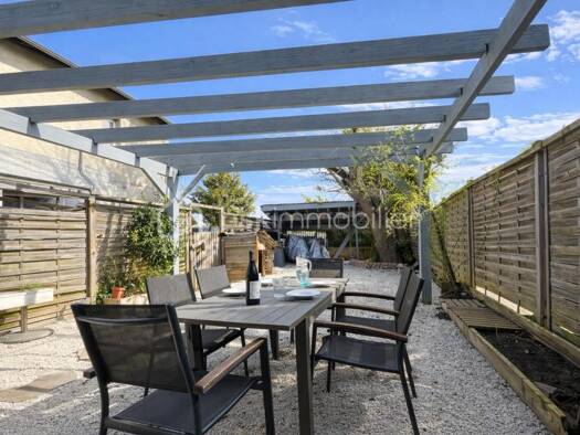 Maison de ville à vendre 385 000 € 6 pièces 5 chambres 98 m² 364 m² de terrain Brindas 69126