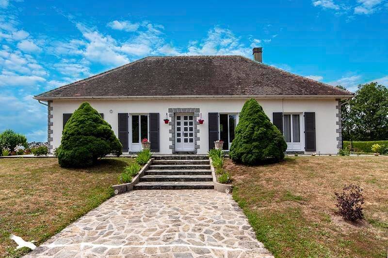 Maison 6 pièces 150 m² · à Abjat-sur-Bandiat · 150 m² · 182 069 €