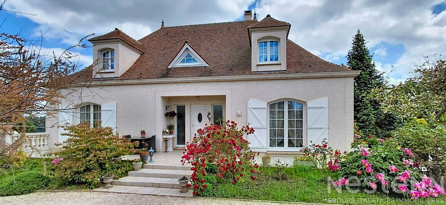 Maison 6 pièces 180 m² · à Rouvray · 180 m² · 450 000 €