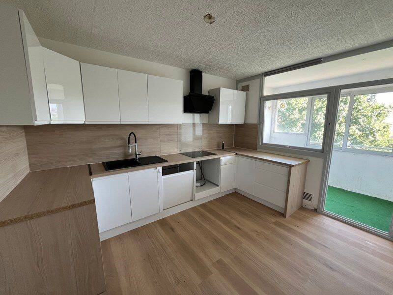 Appartement 3 pièces 65 m² · à Saint-Priest · 65 m² · 133 900 €