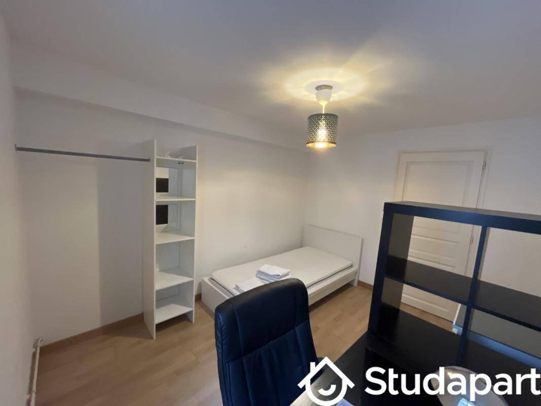 1 pièce 10 m² · à Compiègne · 10 m² · 395 €/mois