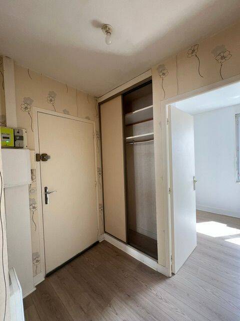 Appartement 2 pièces 32 m² · à Puteaux · 32,4 m² · 1 050 €/mois