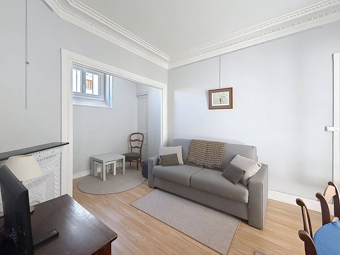 Appartement 2 pièces 43 m² · à Paris 15ème Arrondissement · 42,6 m² · 1 590 €