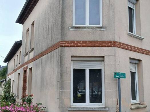 Maison à vendre 94 500 € 3 pièces 1 chambre 80 m² 83 m² de terrain Forges-les-Eaux 76440