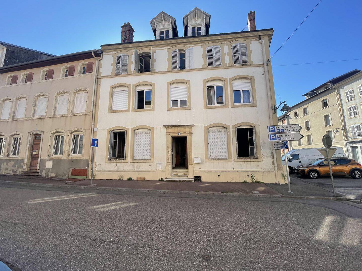 Maison 14 pièces 245 m² · à Rambervillers · 245 m² · 90 000 €