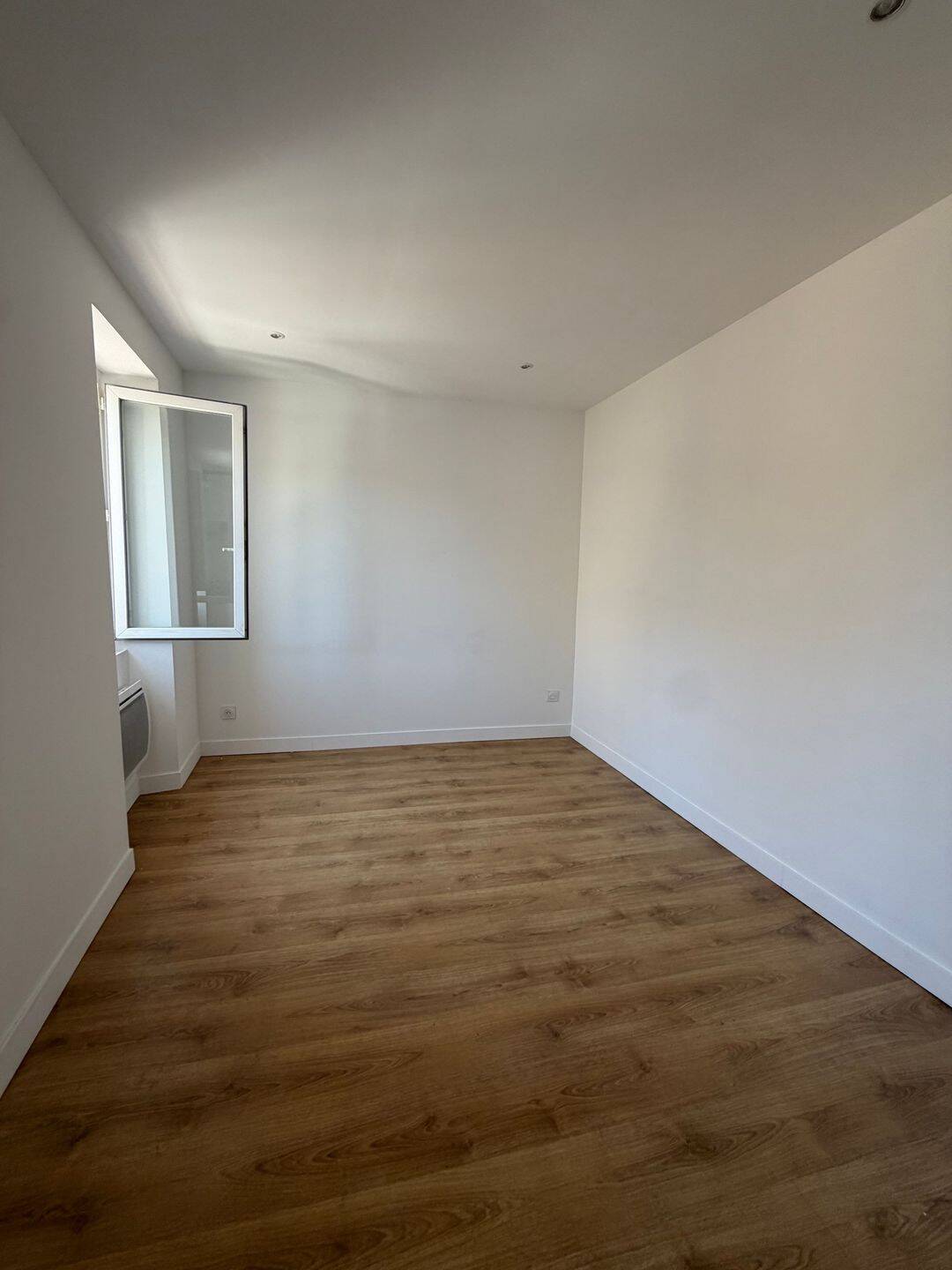Appartement 2 pièces 28 m² · à Allauch · 27,5 m² · 530 €/mois