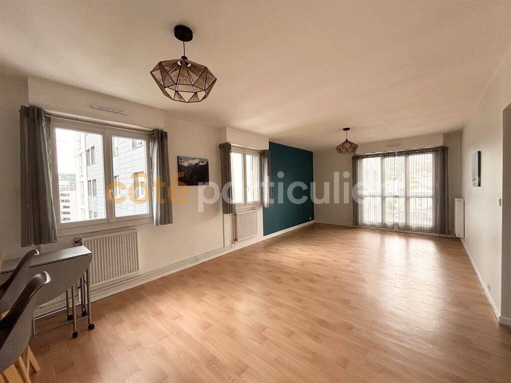 Appartement 3 pièces 81 m² · à Clermont-Ferrand · 81 m² · 880 €