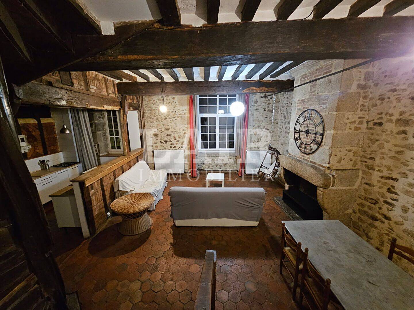 Maison 5 pièces 160 m² · à Alençon · 160 m² · 750 €