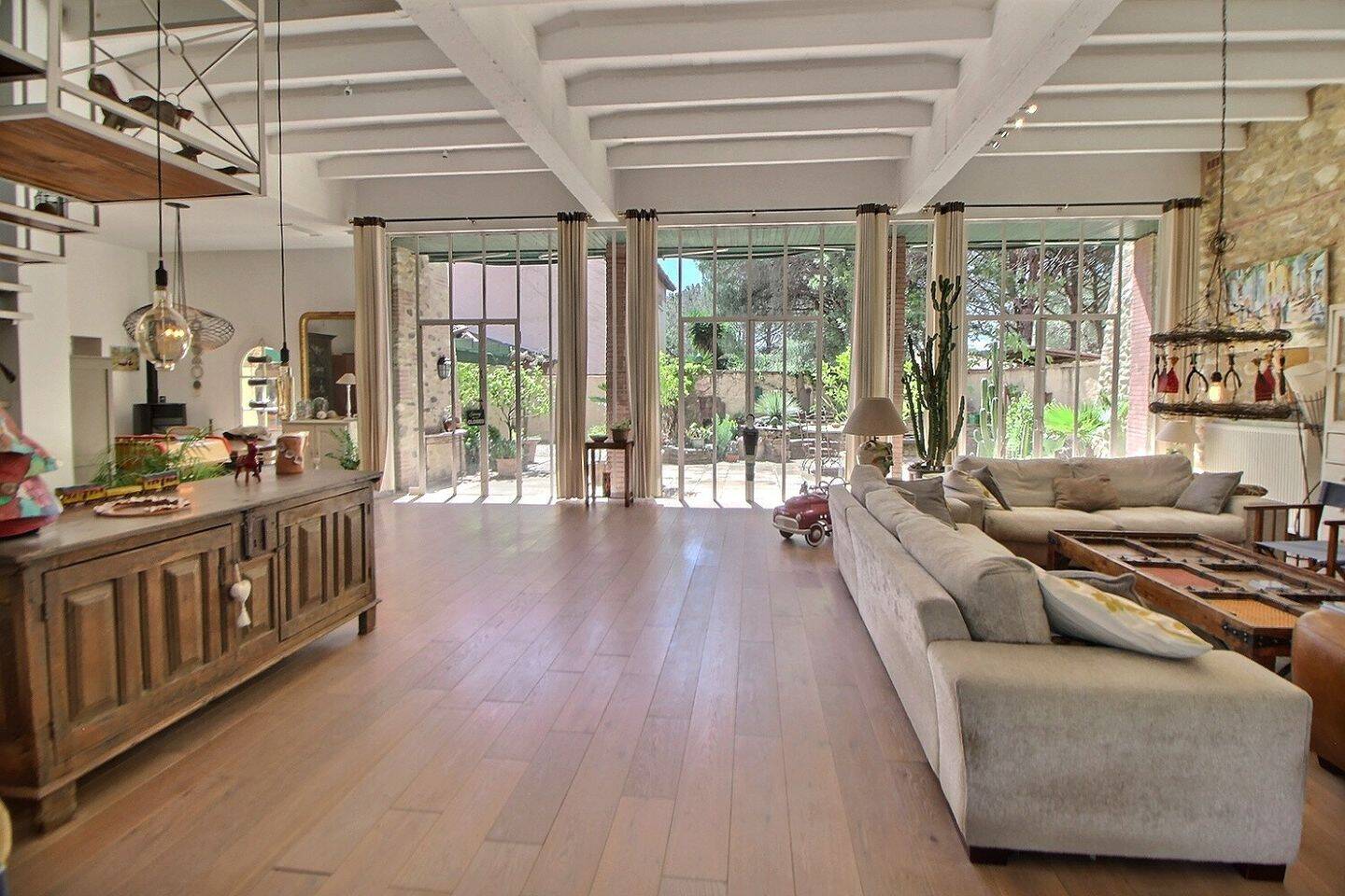 Maison 6 pièces 345 m² · à Saleilles · 345 m² · 1 352 000 €