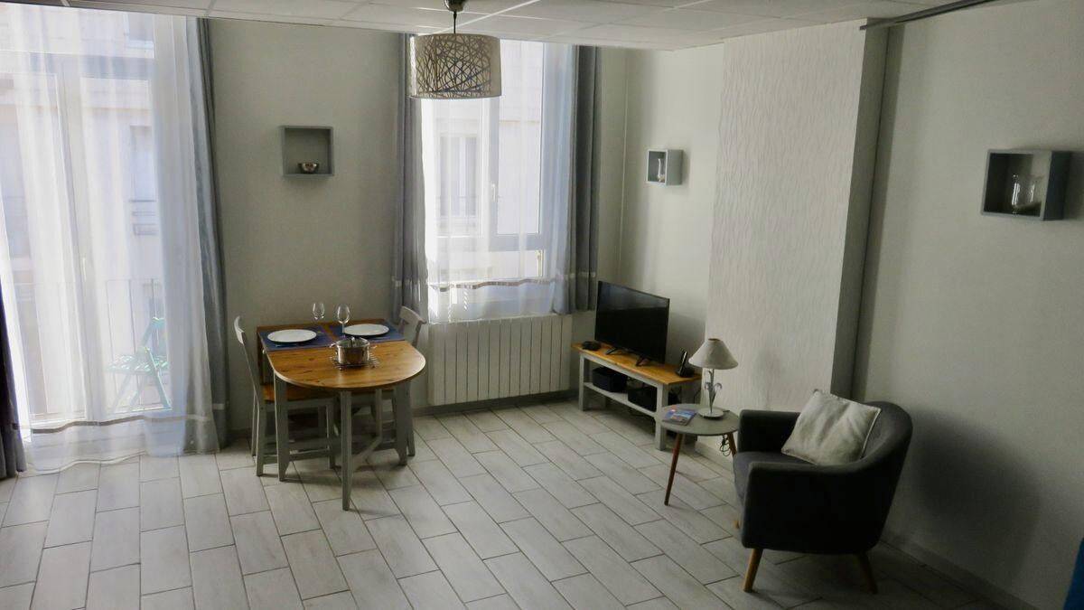 Appartement 1 pièce 34 m² · à Marseille 5ème Arrondissement · 34 m² · 720 €/mois
