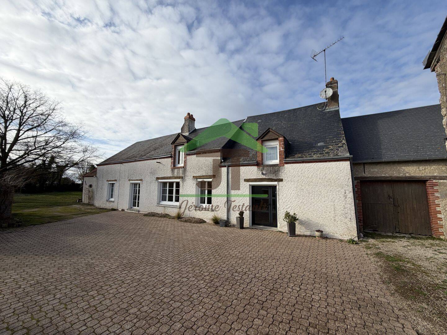 Maison 8 pièces 158 m² · à Patay · 158 m² · 295 000 €
