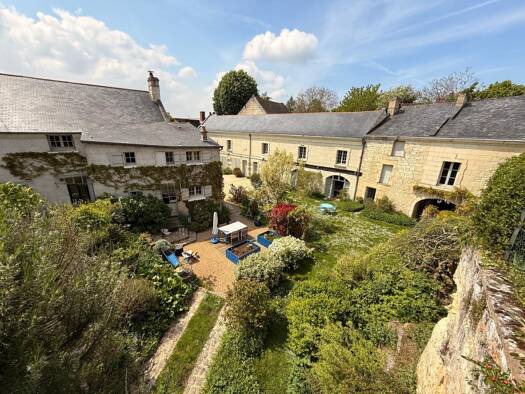 Maison à vendre 575 000 € 12 pièces 6 chambres 310 m² 1 160 m² de terrain Le Coudray-Macouard 49260