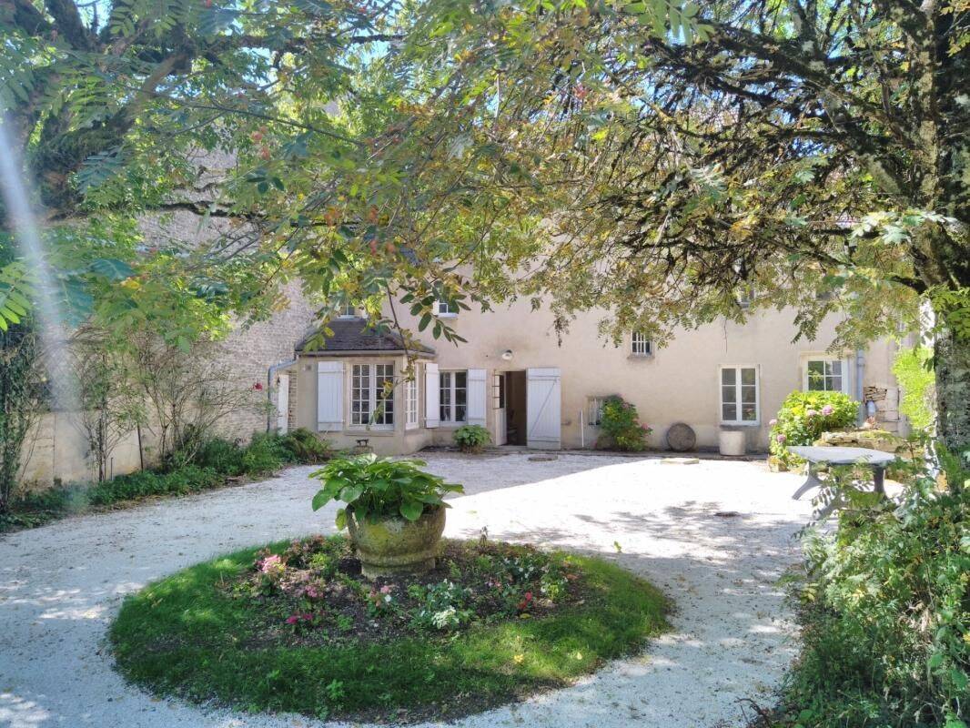Maison 20 pièces 298 m² · à Chalancey · 298 m² · 280 000 €