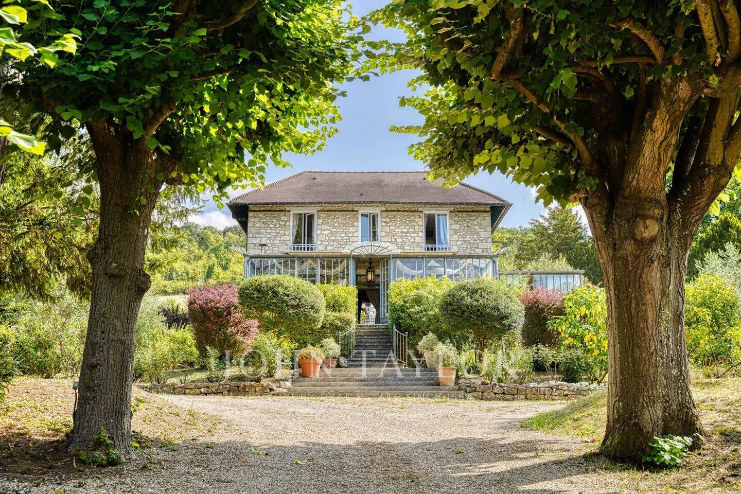 Maison 9 pièces 197 m² · à Giverny · 197 m² · 1 650 000 €