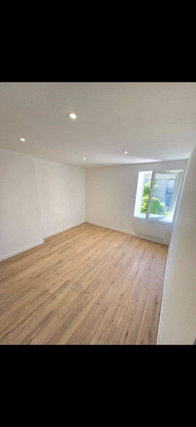 Appartement 4 pièces 65 m² · à Cours · 65 m² · 650 €