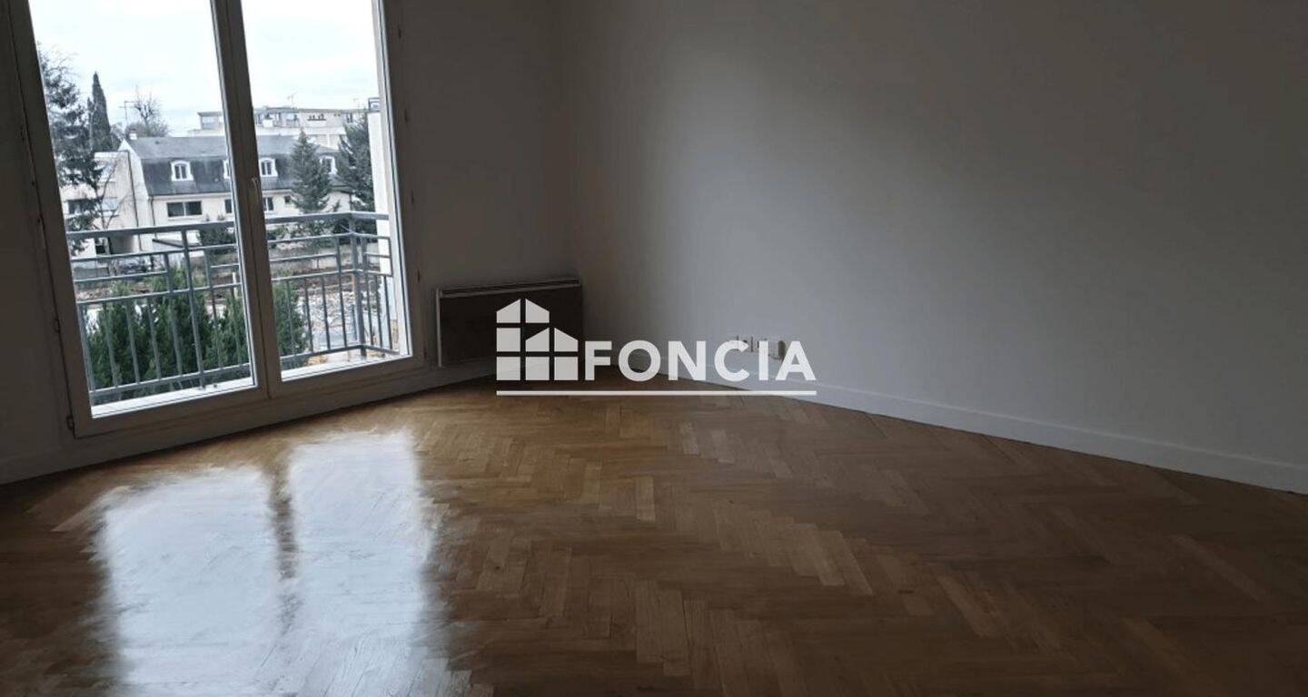 Appartement 3 pièces 65 m² · à Le Plessis-Trévise · 65,1 m² · 996 €