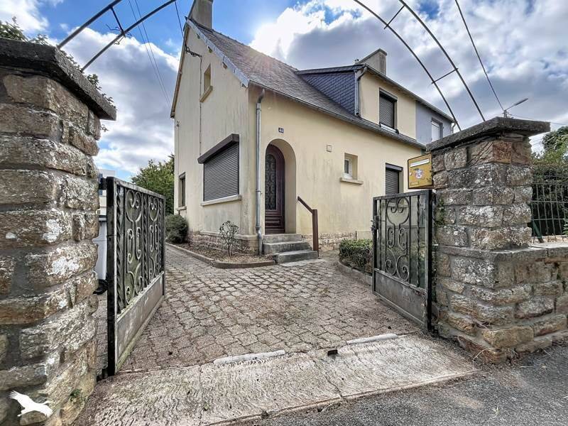 Maison 5 pièces 84 m² · à Chateaulin · 84 m² · 171 359 €
