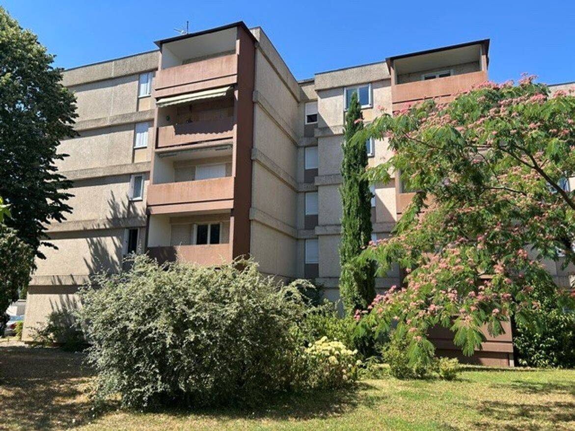 Appartement 3 pièces 63 m² · à Saint-Florentin · 62,9 m² · 38 000 €