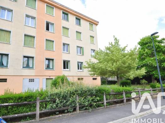 Appartement à vendre 90 000 € 3 pièces 2 chambres 56,1 m² Étage 4/4 Saint Martin Étampes 91150