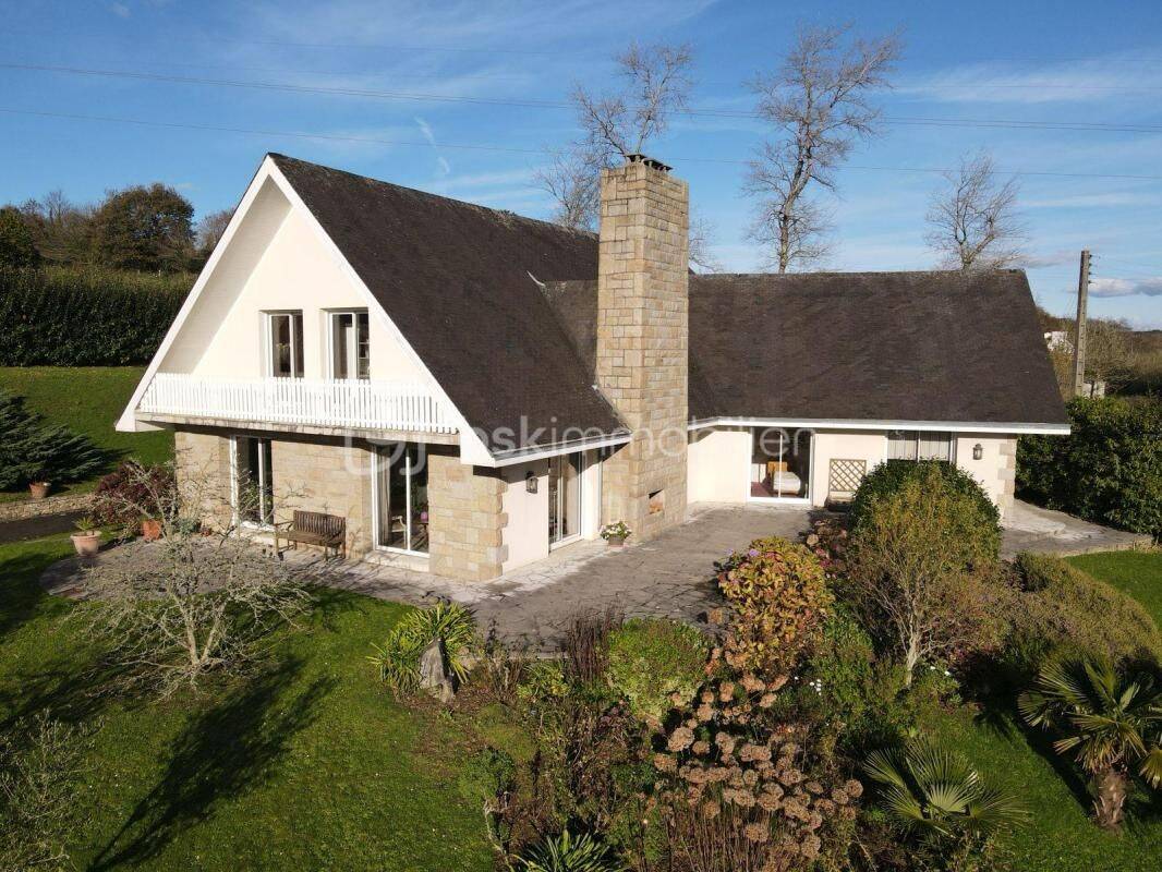Maison 8 pièces 280 m² · à Landerneau · 280 m² · 463 000 €