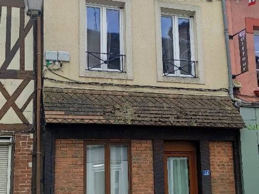 Maison de ville à vendre 92 000 € 5 pièces 2 chambres 103 m² Centre Ville Bernay 27300