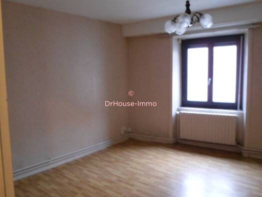 Appartement à vendre 74 000 € 3 pièces 2 chambres 68 m² RDC Nord Ambert 63600