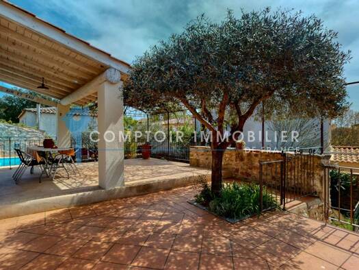 Maison de plain-pied à vendre 354 000 € 4 pièces 3 chambres 101,3 m² 715 m² de terrain Parignargues 30730