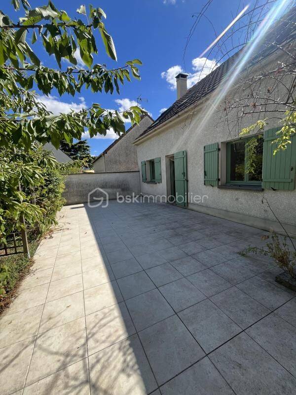 Maison 8 pièces 243 m² · à Argenteuil · 243 m² · 594 000 €
