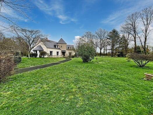 Maison à vendre 520 000 € 7 pièces 5 chambres 220 m² 2 792 m² de terrain Héric 44810