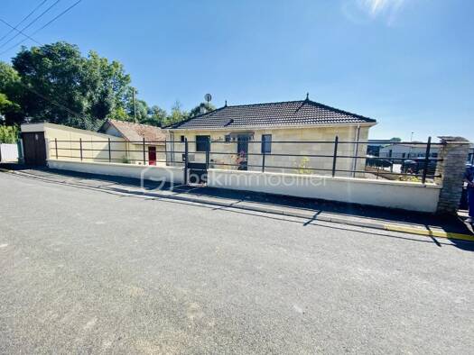 Maison de plain-pied à vendre 110 000 € 4 pièces 2 chambres 70 m² 400 m² de terrain Paillart 60120