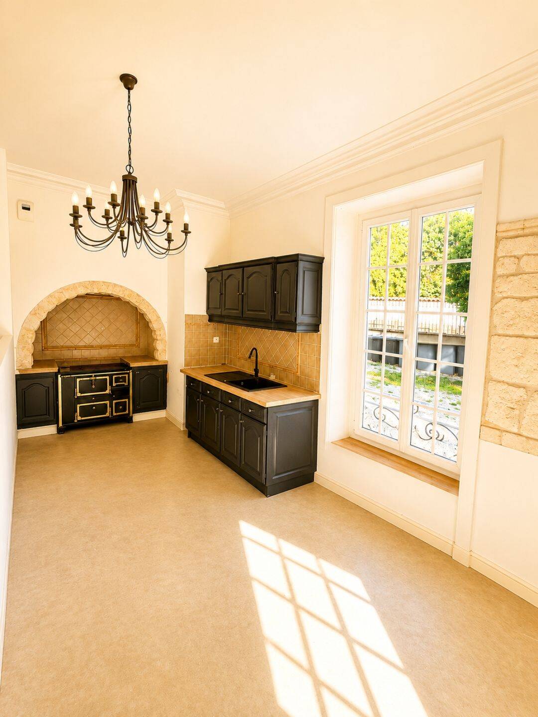 Appartement 2 pièces 86 m² · à Lyon 5ème Arrondissement · 86 m² · 210 000 €