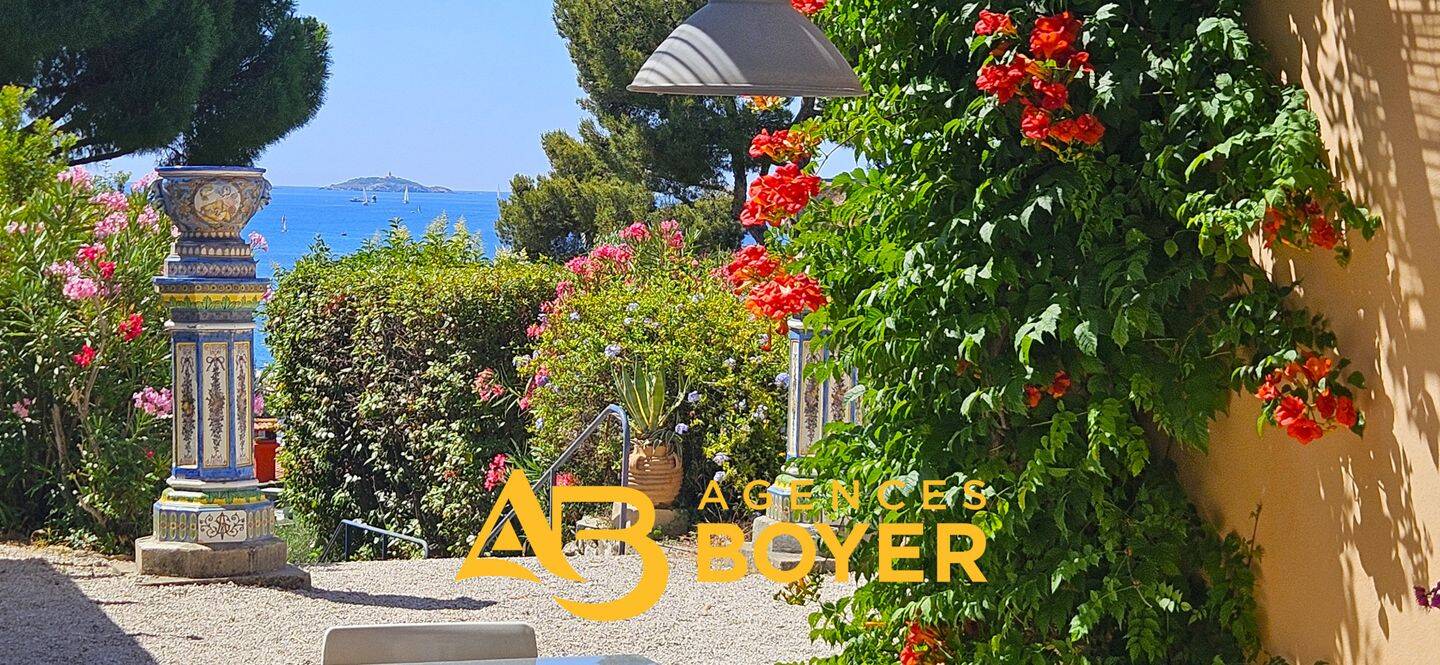 Maison 10 pièces 217 m² · à Bandol · 216,5 m² · 1 710 000 €