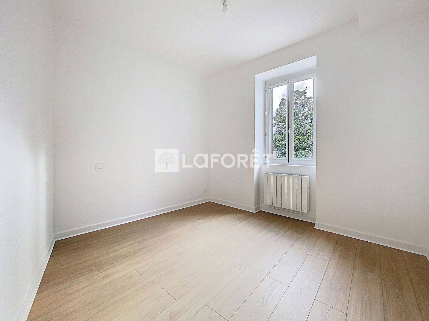 Appartement 2 pièces 38 m² · à Neuville-sur-Saône · 38 m² · 700 €/mois