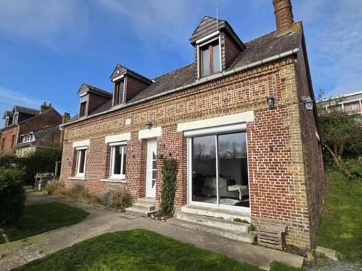 Maison à vendre 194 000 € 4 pièces 4 chambres 105 m² 674 m² de terrain Dieppe 76200