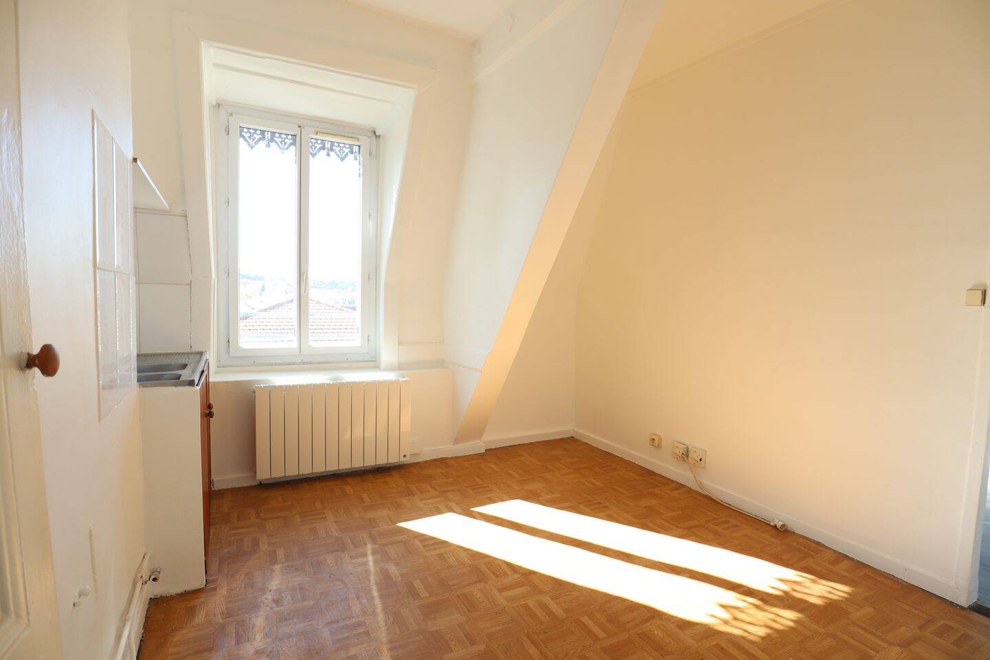 Appartement 1 pièce 27 m² · à Oullins-Pierre-Bénite · 27 m² · 500 €/mois