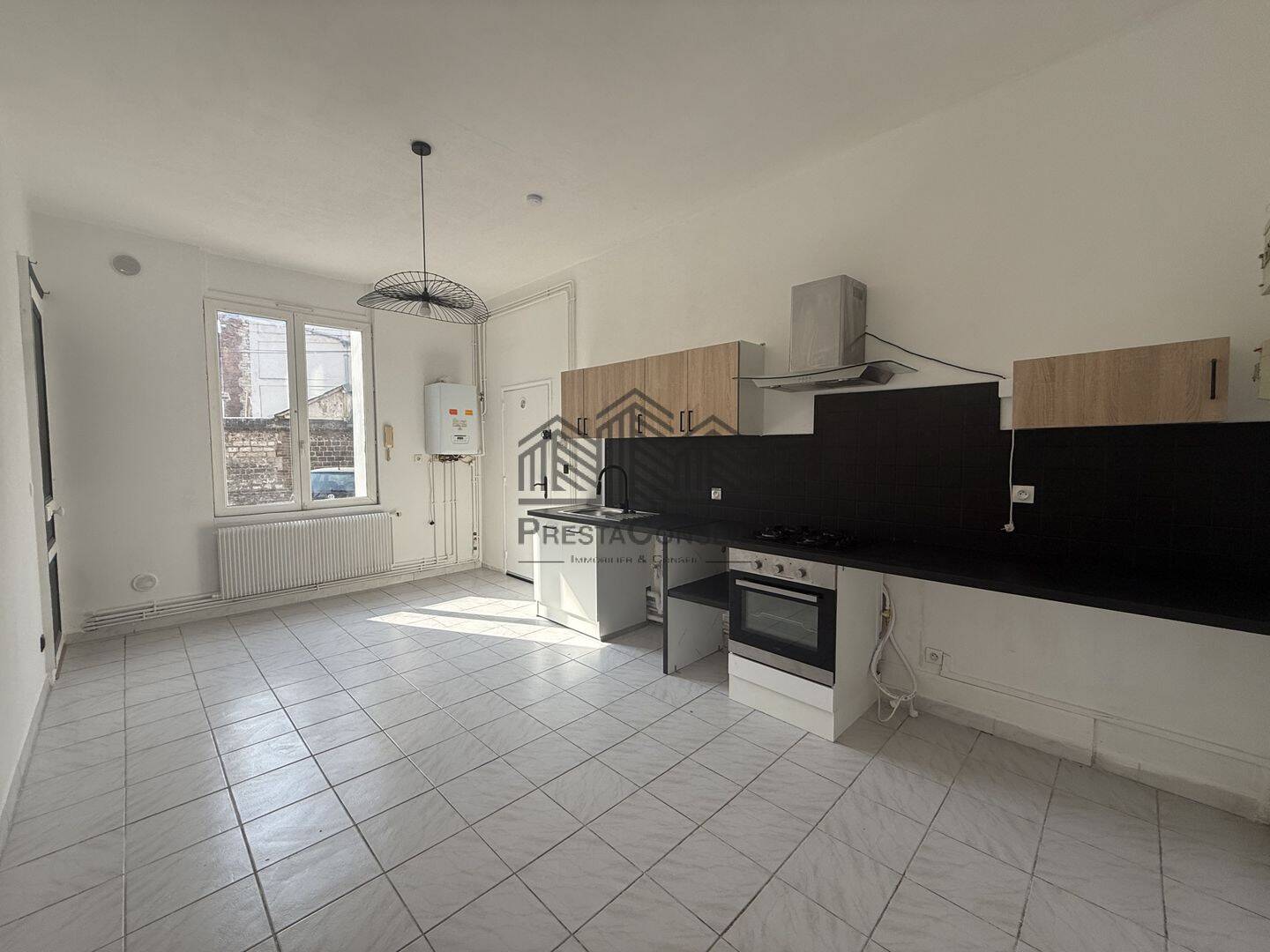 Appartement 3 pièces 78 m² · à Elbeuf · 78 m² · 800 €