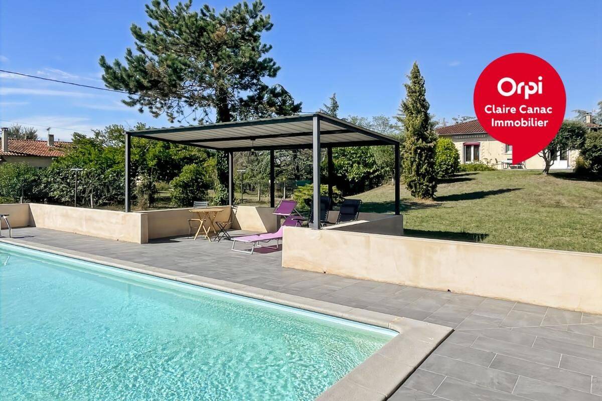 Maison 6 pièces 146 m² · à Saïx · 146 m² · 274 000 €