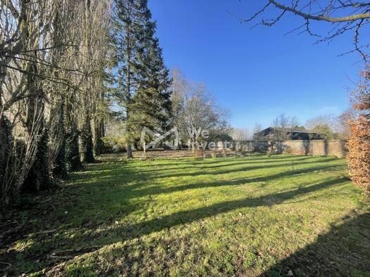 Terrain constructible à vendre 325 000 € 2 140 m² de terrain Houplin-Ancoisne 59263
