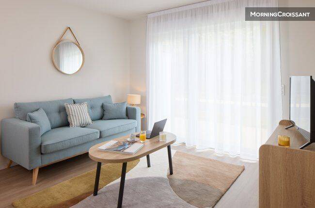 Appartement 2 pièces 42 m² · à Marnes-la-Coquette · 42 m² · 1 860 €