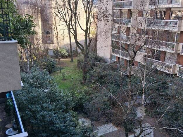 Appartement à vendre 450 000 € 1 pièce 35,4 m² Étage 4/9 Clichy-Trinité Paris 9ème arrondissement 75009