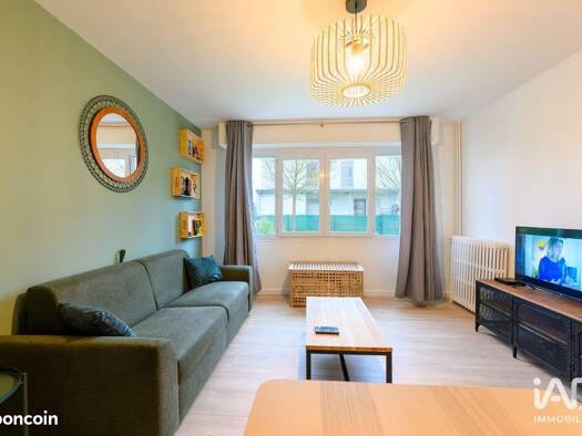 Appartement à vendre 239 000 € 3 pièces 2 chambres 62 m² RDC Le Lycée Talence 33400