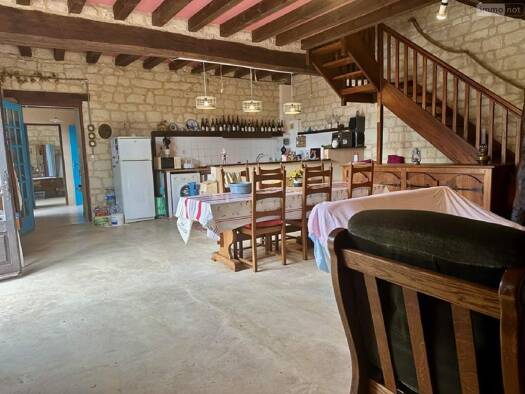 Maison à vendre 199 999 € 4 pièces 4 chambres 225 m² 1 950 m² de terrain Avoine 37420