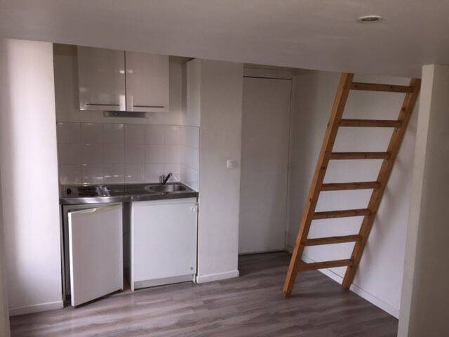Appartement 1 pièce 15 m² · à Oullins-Pierre-Bénite · 15 m² · 480 €/mois