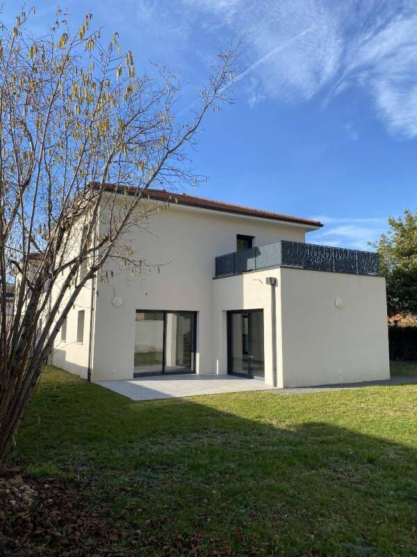 Maison 5 pièces 135 m² · à Meyzieu · 135 m² · 2 217 €